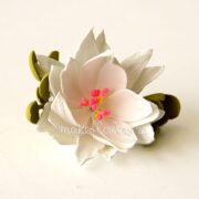 Пример использования тычинок в цветах из фоамирана